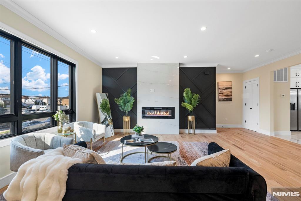 153 Huron Avenue
