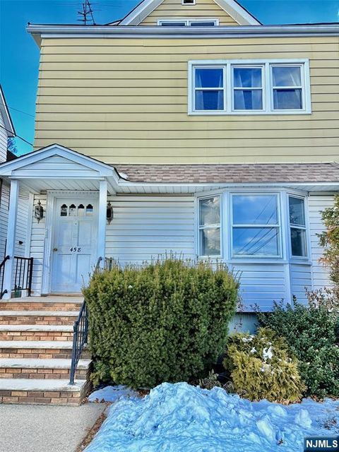 Photo of 458 Totowa Rd, Totowa, NJ 07512 (MLS # 26000224)