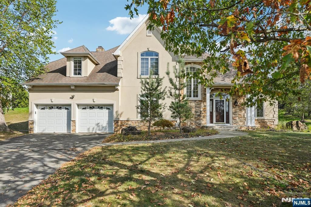Photo of 4 Forest Hill Drive, Wayne, NJ 07470 (MLS # 25035493)
