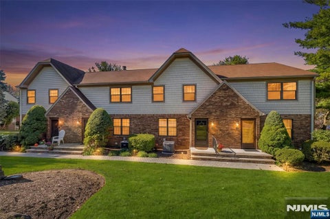 Photo of 101 E Oak Street #I-3, Oakland, NJ 07436 (MLS # 26038176)