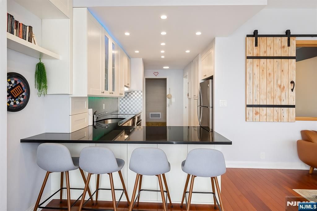 Photo of 6600 JFK Blvd E #23J, West New York, NJ 07093 (MLS # 26002959)