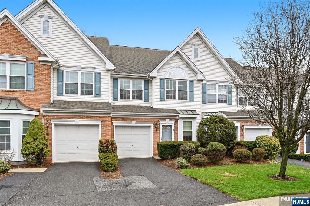 118 Cambridge Drive 1067