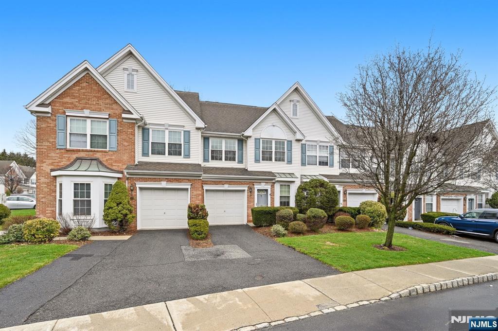 118 Cambridge Drive 1067