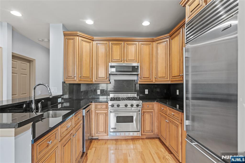 7400 River Road 204
