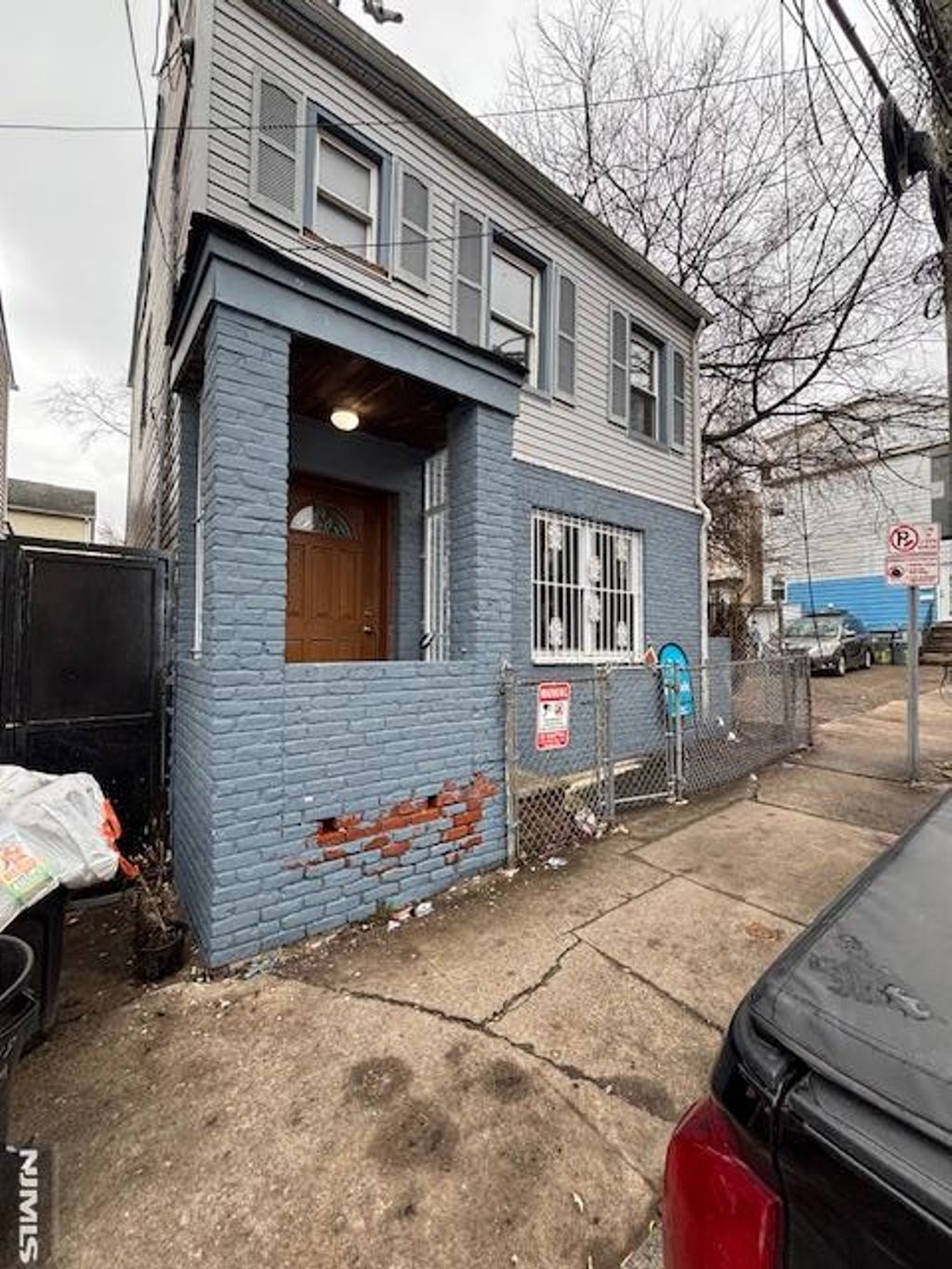 Photo of 10 Mary St, Paterson, NJ 07503 (MLS # 26009677)