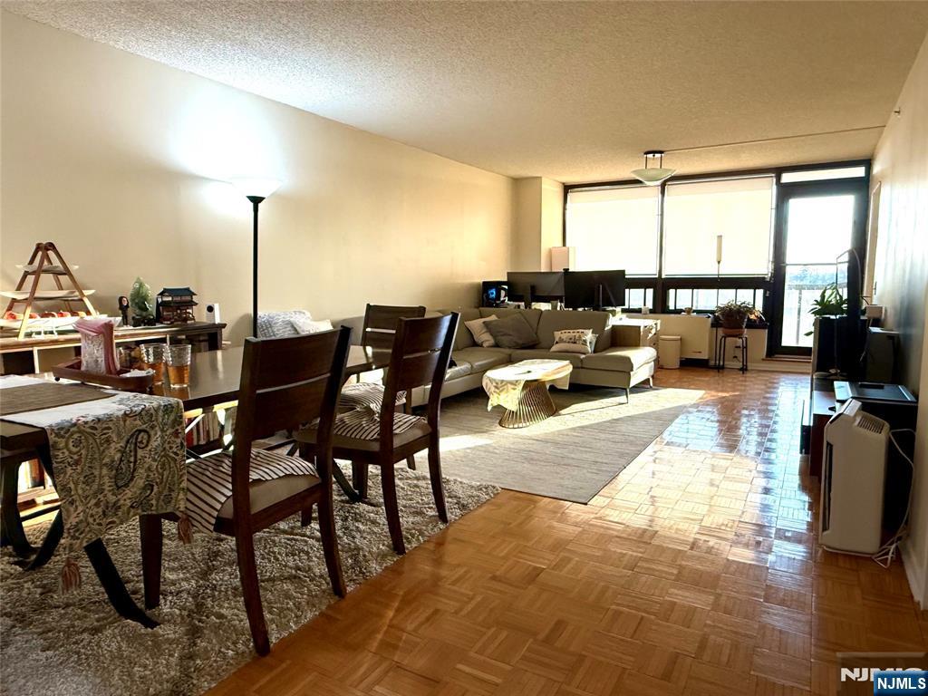 800 Palisade Avenue 704