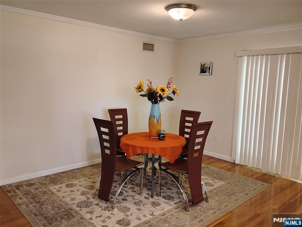 277 3rd Street