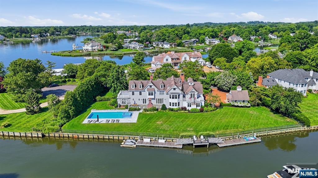 13 Rivers Edge Drive
