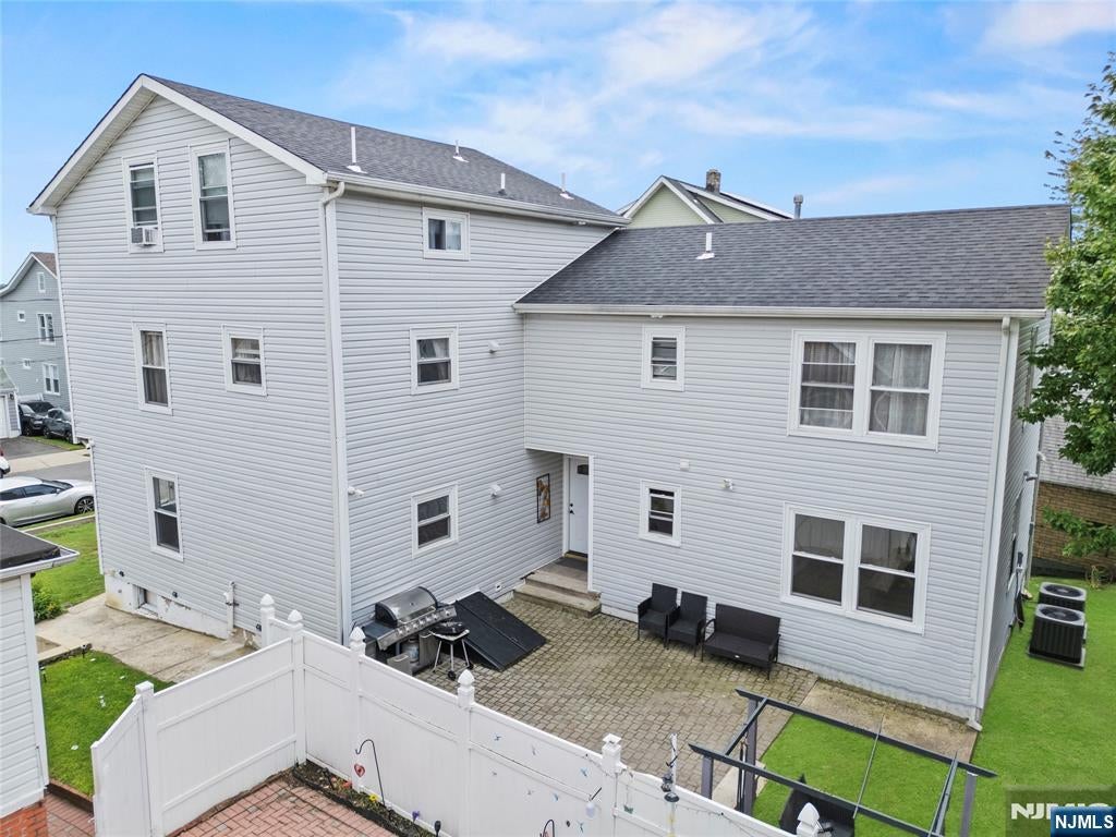 97 Cedar Hill Avenue