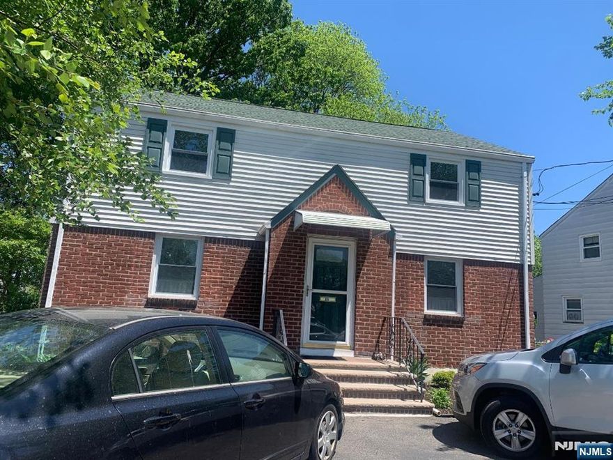 Striking the balance between comfort and convenience, this 2nd floor 1-bedroom immaculate apartment features an office, light and bright living room, eat-in-kitchen, full bath and generous closet space. The unit has its own built-in AC units in all rooms. Minutes to stores, transportation and major highways. No use of yard or basement, no laundry, (laundry minutes away). NO PETS NO SMOKING