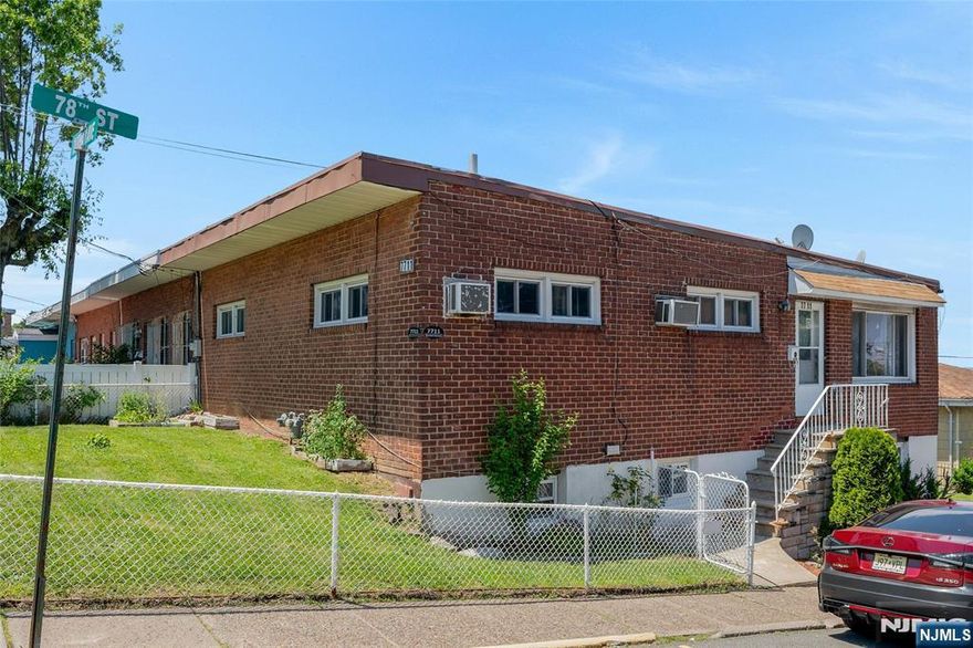 Beautiful one family house in excellent conditions located in a great area of upper North Bergen, big house with a lot of potential and perfect for an extended family. Ground level offers: Family room, 2 full bathrooms, utility room, laundry room and 5 other rooms. First level offers: big living room with an excellent view to the Meadowlands, dining room, very nice kitchen, 3 large bedrooms and a renovated bathroom. Boiler and water heater less than 5 years old. Very nice back yard an parking for 3 cars.Great opportunity to own this excellent house. YOU MUST SEE IT. Open house Sunday June 29, 2025 from 12 PM to 3 PM all clients are very welcome if you are currently working with a real estate agent please plan to attend the open house accompanied by your agent.