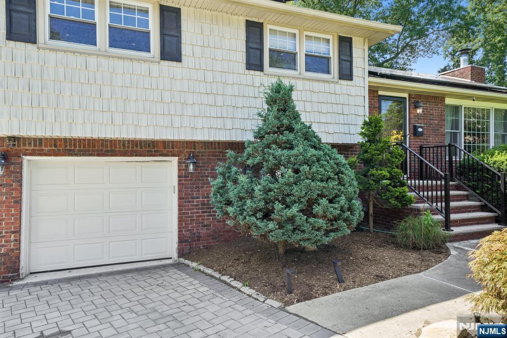 38 Serafin Place