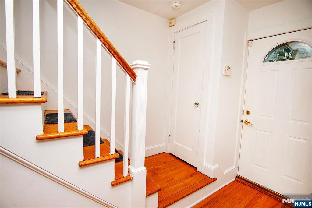 Homes for Sale in Northern NJ | ThisIsRiverEdge.com 16 Wolcott Road
