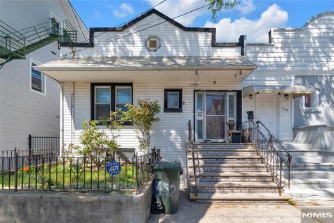 452 11th Street Newark NJ 07107