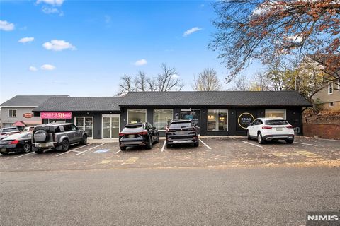 21 Van Blarcom Midland Park NJ 07432