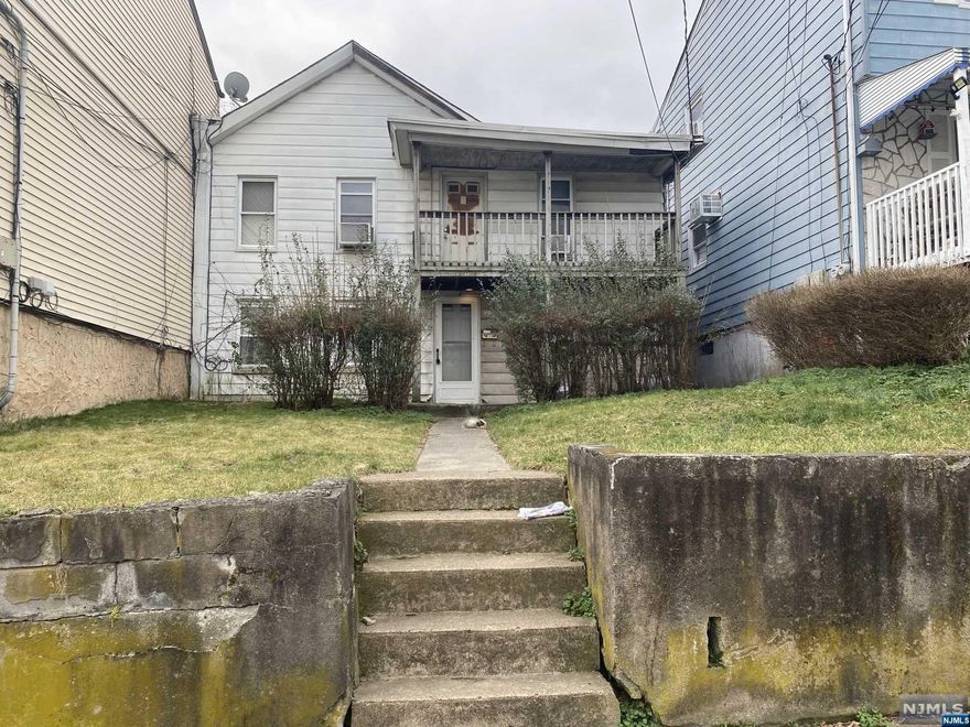 Unable to enter property .. Not Safe . The Value is on the Land .Property has 3 bedrooms one Bath on the second floor . Living room. Kitchen on First... No Basement ..No driveway . No parking Space . Due to condition of this property- Cash Deals Only