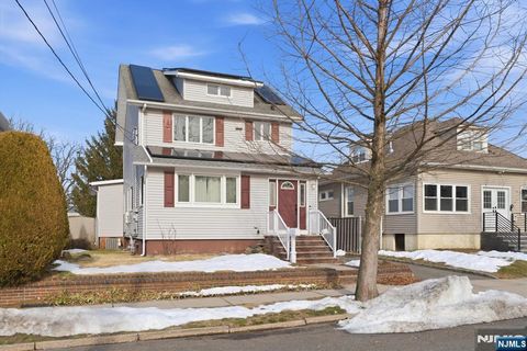 Photo of 179 Fern Avenue, Lyndhurst, NJ 07071 (MLS # 26006117)