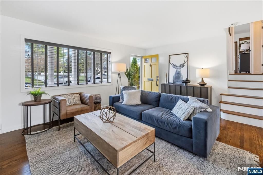 Photo of 418 Fairfield Avenue, Ridgewood Village, NJ 07450 (MLS # 26010396)