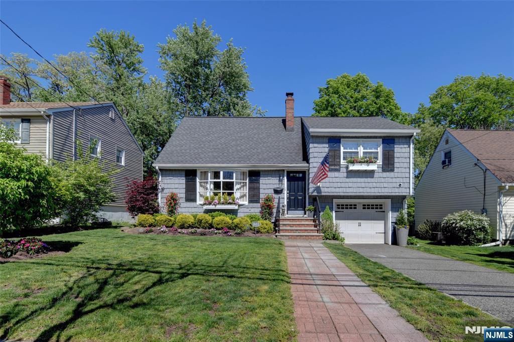 Photo of 1603 Broad Street, Bloomfield, NJ 07003 (MLS # 26012293)