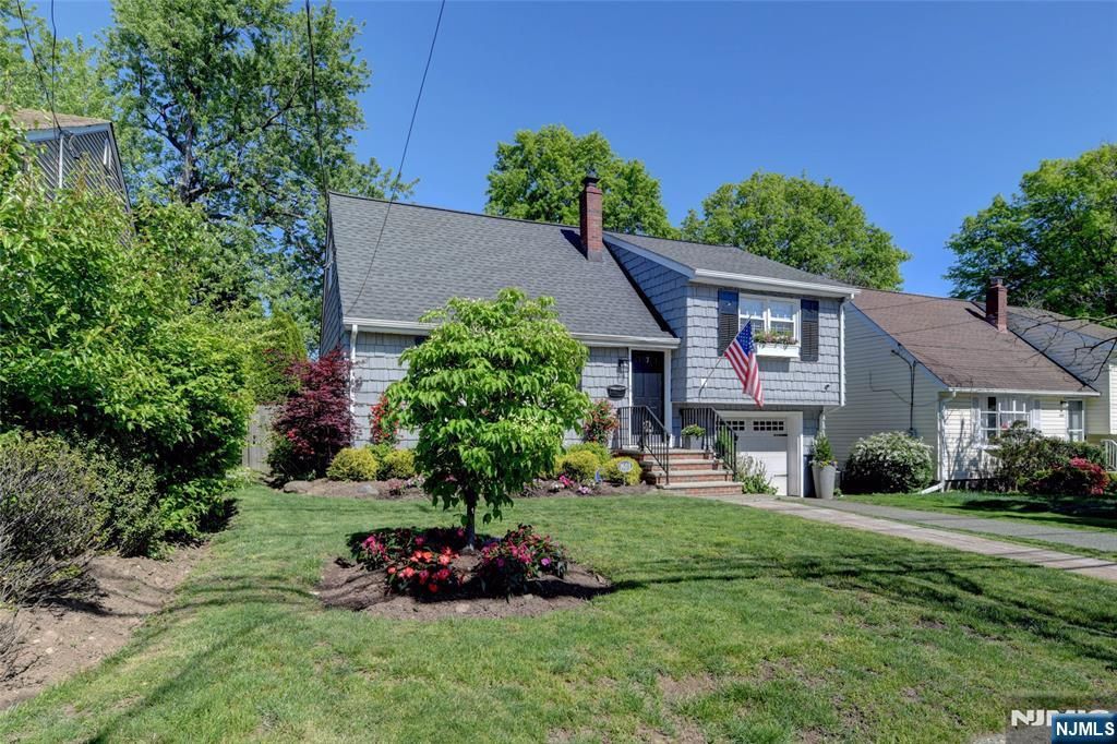 Photo of 1603 Broad Street, Bloomfield, NJ 07003 (MLS # 26012293)