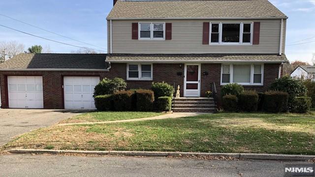 75 Aladdin Ave 2nd Fl , Dumont, New Jersey - 2 Bedrooms  
1 Bathrooms  
4 Rooms - 