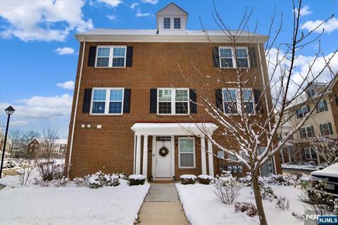 Photo of 55 Landmark Lane #1026, Fair Lawn, NJ 07410 (MLS # 26000111)