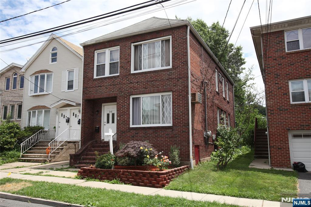 Property for Sale at 30 Delia Boulevard, Palisades Park, New Jersey - Bedrooms: 4 
Bathrooms: 3 
Rooms: 10  - $850,000
