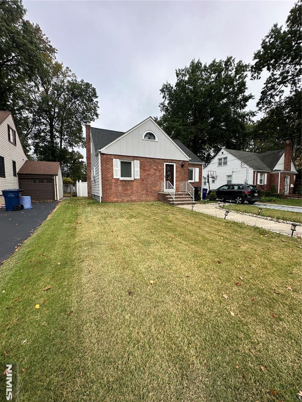 Photo of 246 Ross Ave, Hackensack, NJ 07601 (MLS # 25036785)