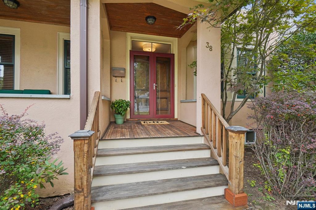38 Montague Place