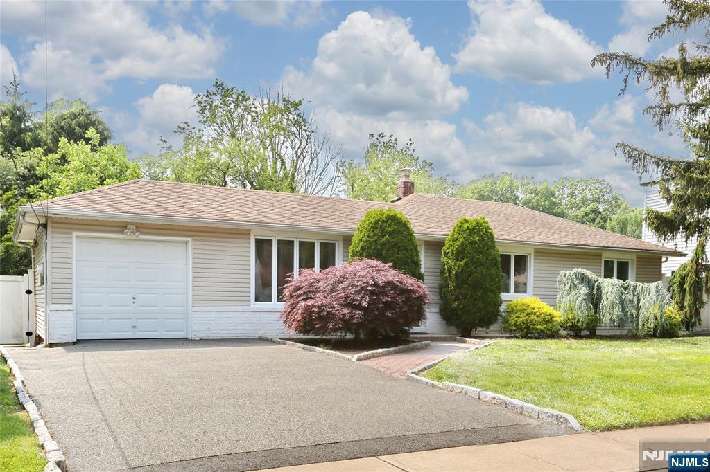 Rental Property at 363 5th Ave, River Edge, New Jersey - Bedrooms: 3 
Bathrooms: 2 
Rooms: 6  - $3,900 MO.