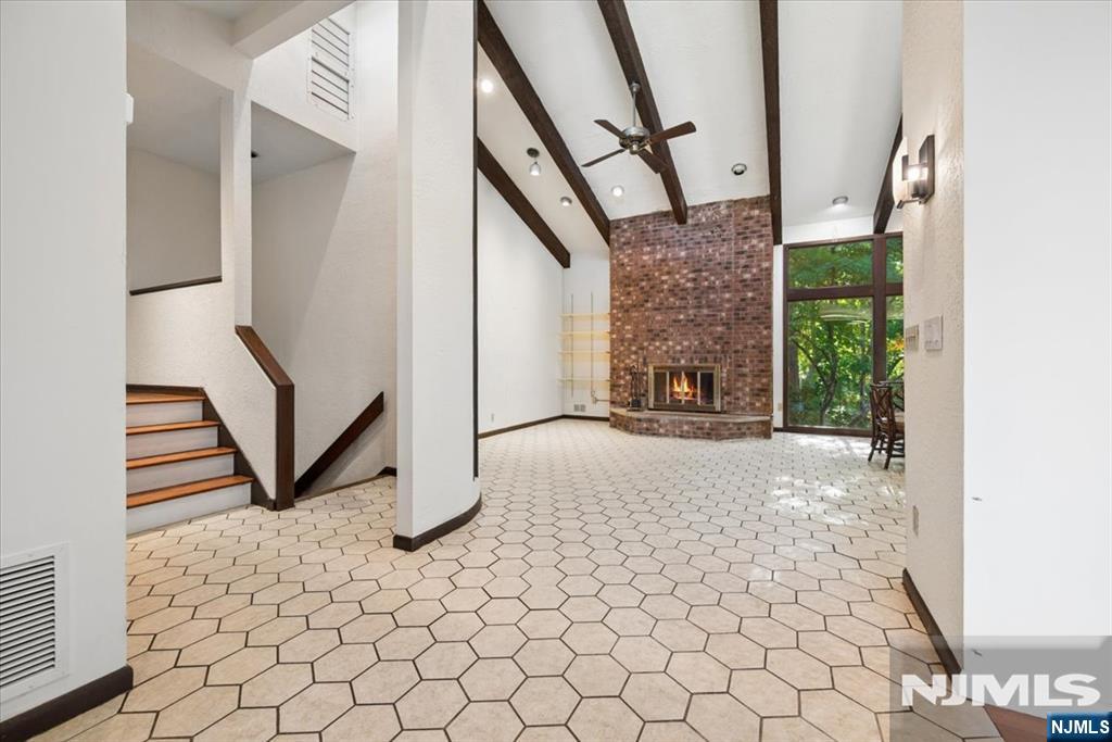 14 Sylvan Way