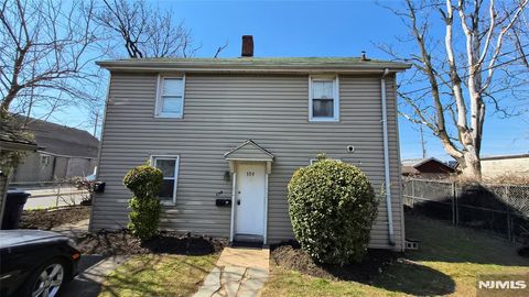 Photo of 309 Hudson St, Hackensack, NJ 07601 (MLS # 26006263)