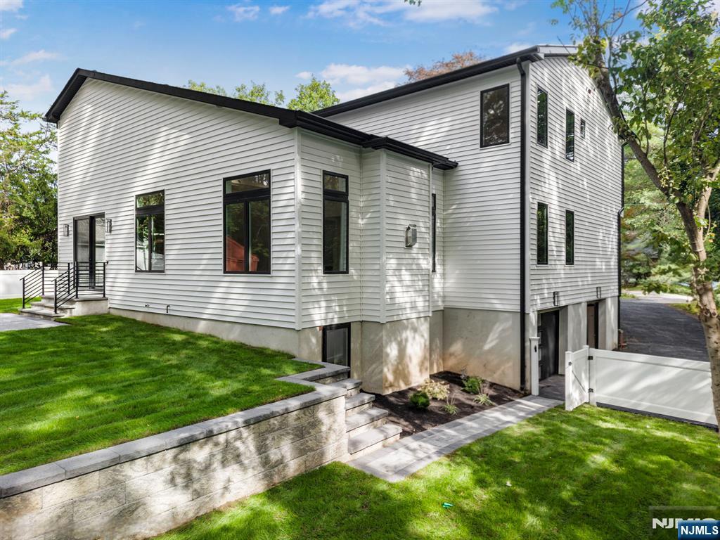 914 Hammond Road