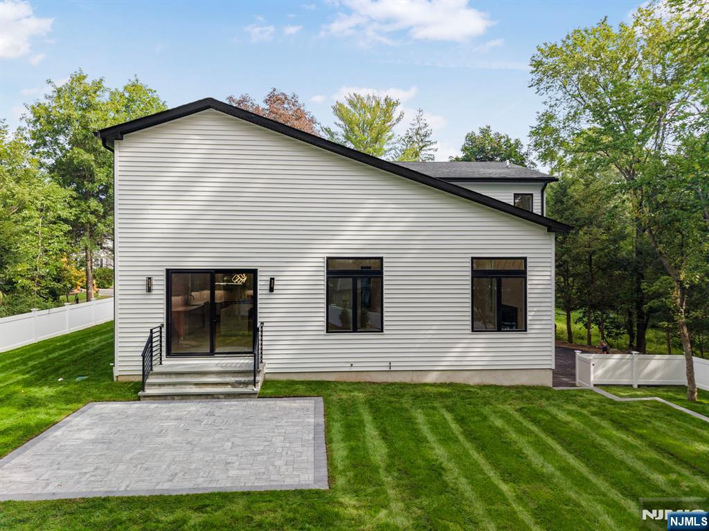 914 Hammond Road