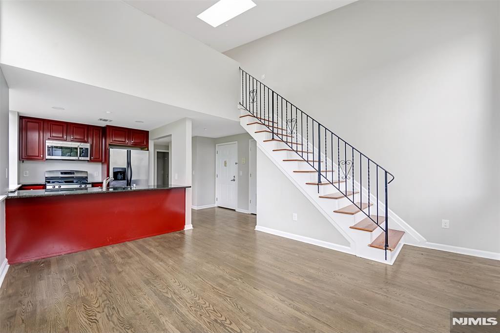 105 -111 Marion Street 18