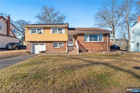 36 Vivyen Street Bergenfield NJ 07621
