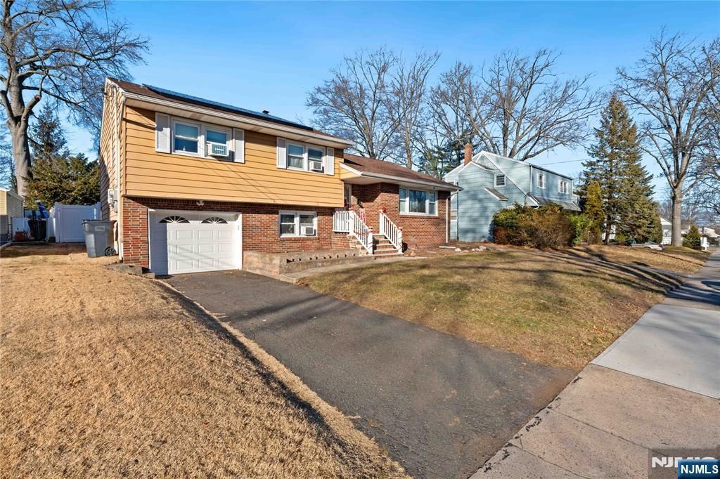 Photo of 36 Vivyen Street, Bergenfield, NJ 07621 (MLS # 26002089)