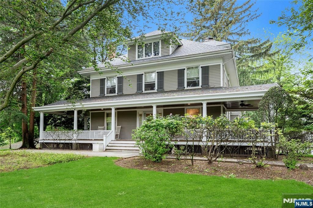 Photo of 271 County Road, Demarest, NJ 07627 (MLS # 25015858)