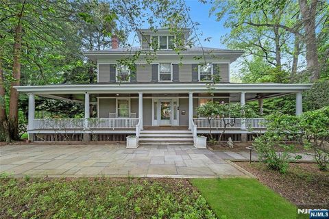 271 County Road Demarest NJ 07627
