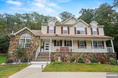 22 Cherbourg Drive West Milford NJ 07480