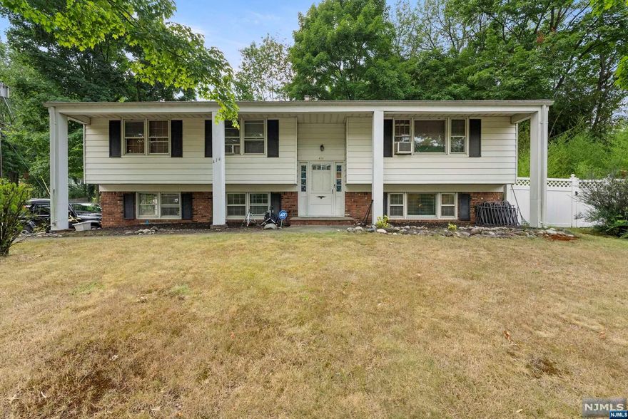 Charming Split-Level Single-Family Home in Ridgewood with Tremendous Potential! Welcome to this spacious 3-bedroom, 2.5-bath split-level home located in the heart of Ridgewood. This property offers a fantastic opportunity for those looking to customize their dream home. With TLC, this house can truly shine. Three sizable bedrooms provide ample room for family and guests, and the two full baths and one half bath offer convenience for a busy household. Situated in a desirable neighborhood, you'll enjoy easy access to local amenities, schools, and parks. Don't miss the chance to invest in a home with great bones and endless possibilities. Perfect for renovators or those looking to make a space their own. Schedule your showing today and imagine the possibilities!