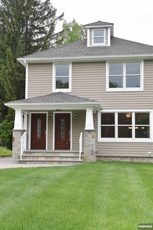 52 Hill Street 2nd Floor