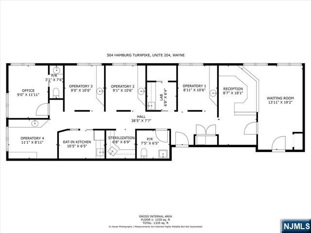 Main image without alt text