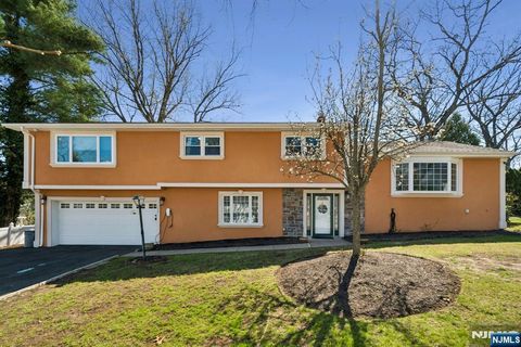 Photo of 115 Birchwood Terrace, Wayne, NJ 07470 (MLS # 26013136)