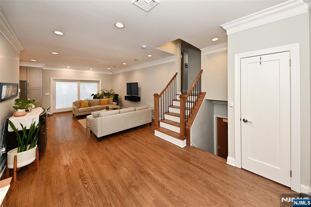 25 Lexington Avenue