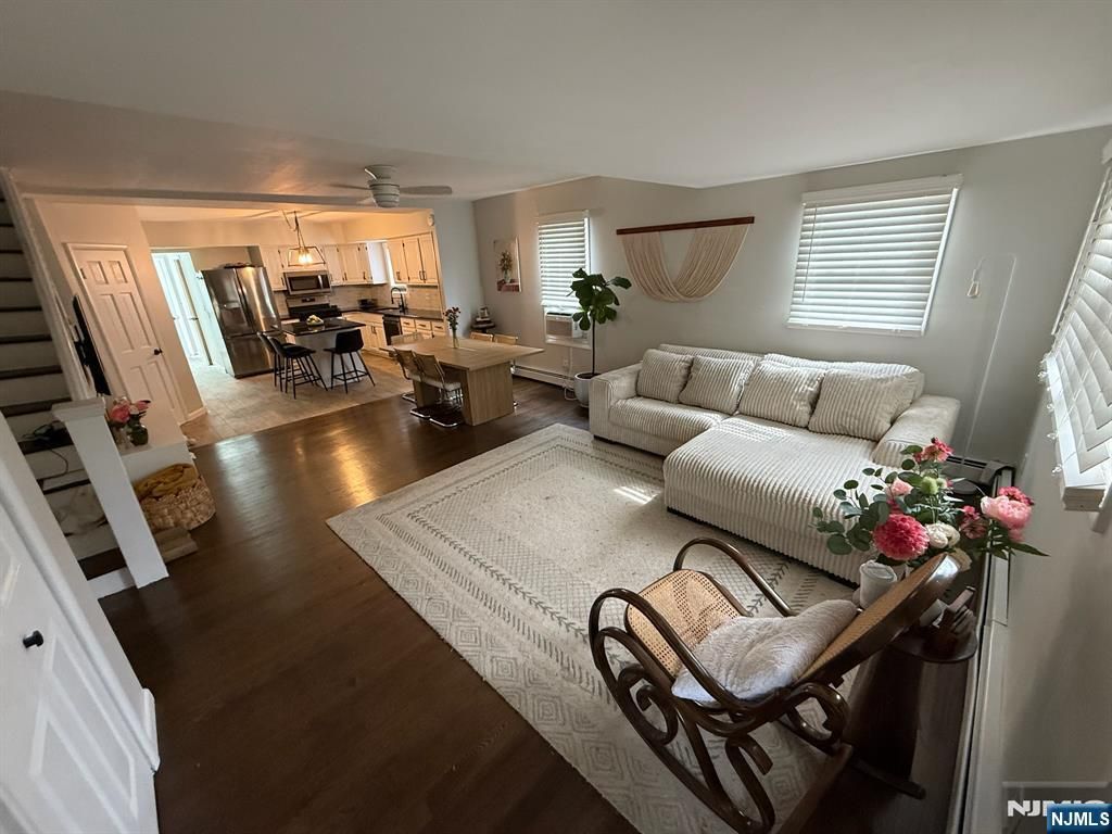 Photo of 80 Prospect Street, Midland Park, NJ 07432 (MLS # 25036629)