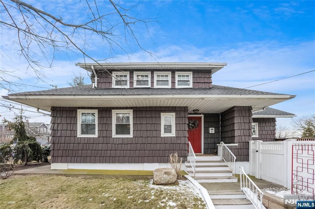 Photo of 81 Sunset Avenue, North Arlington, NJ 07031 (MLS # 26001130)