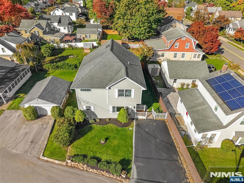 102 Sherwood Avenue