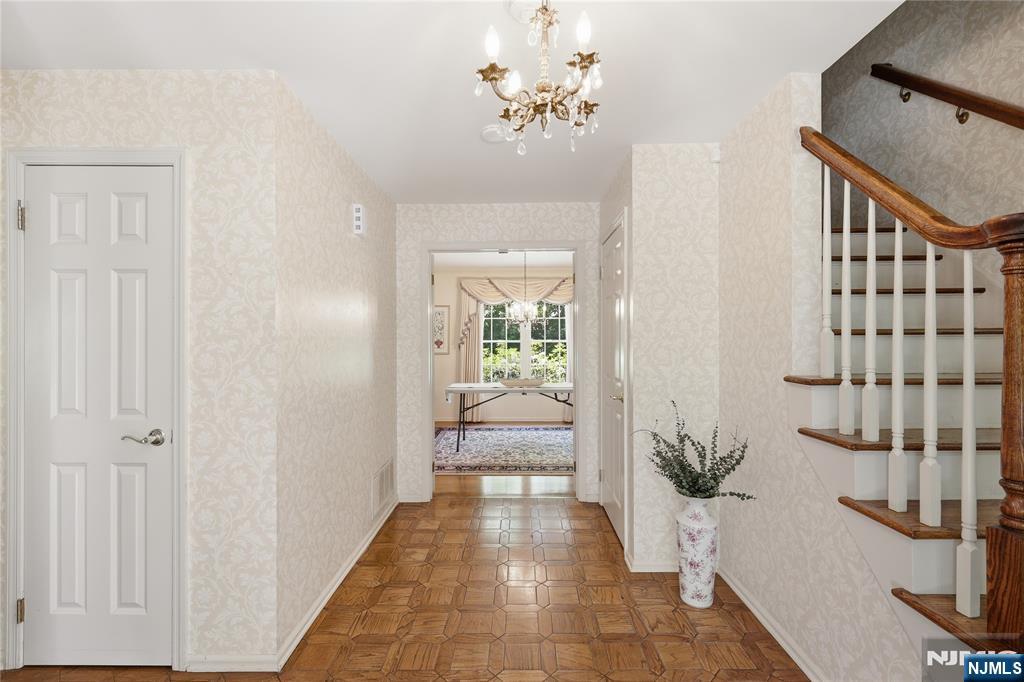 20 Coachman Court