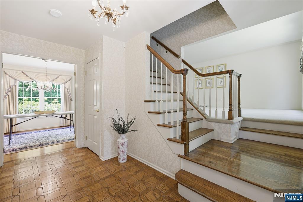 20 Coachman Court